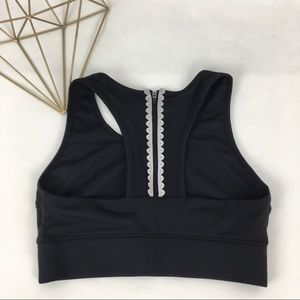 Jessica Simpson The Warm Up Sport Bra